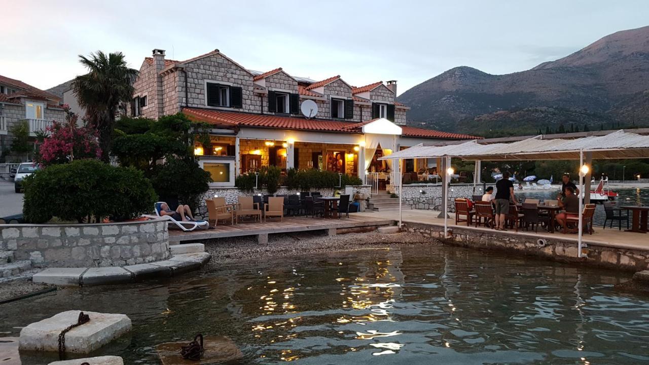 Sweet Village Hotel By The Sea Slano Eksteriør billede